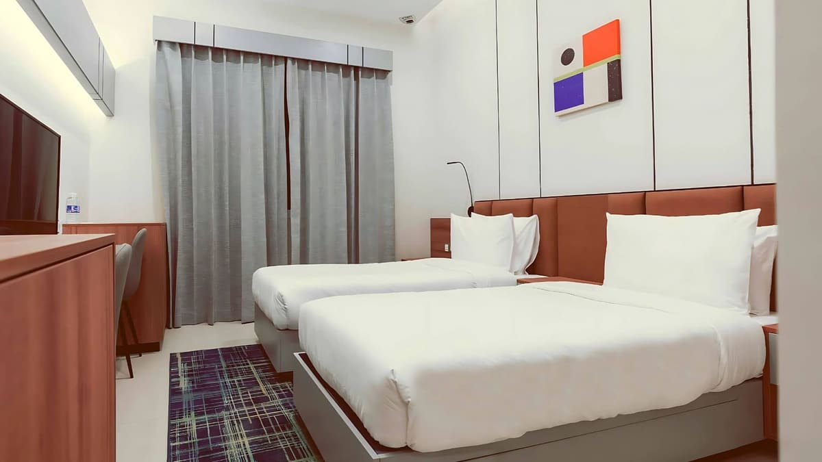 Resivation Hotel, Dubai, image 1
